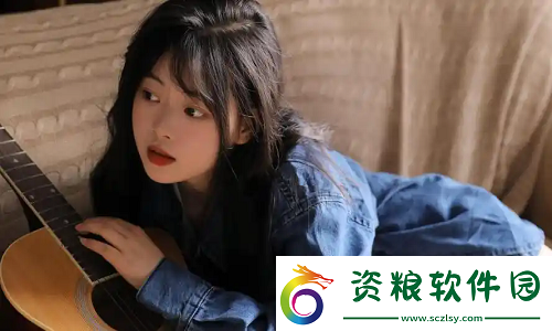 幾個裝修工人把我壓在茶幾：裝修現(xiàn)場的“茶幾”壓制-是工人們的默契與挑戰(zhàn)！